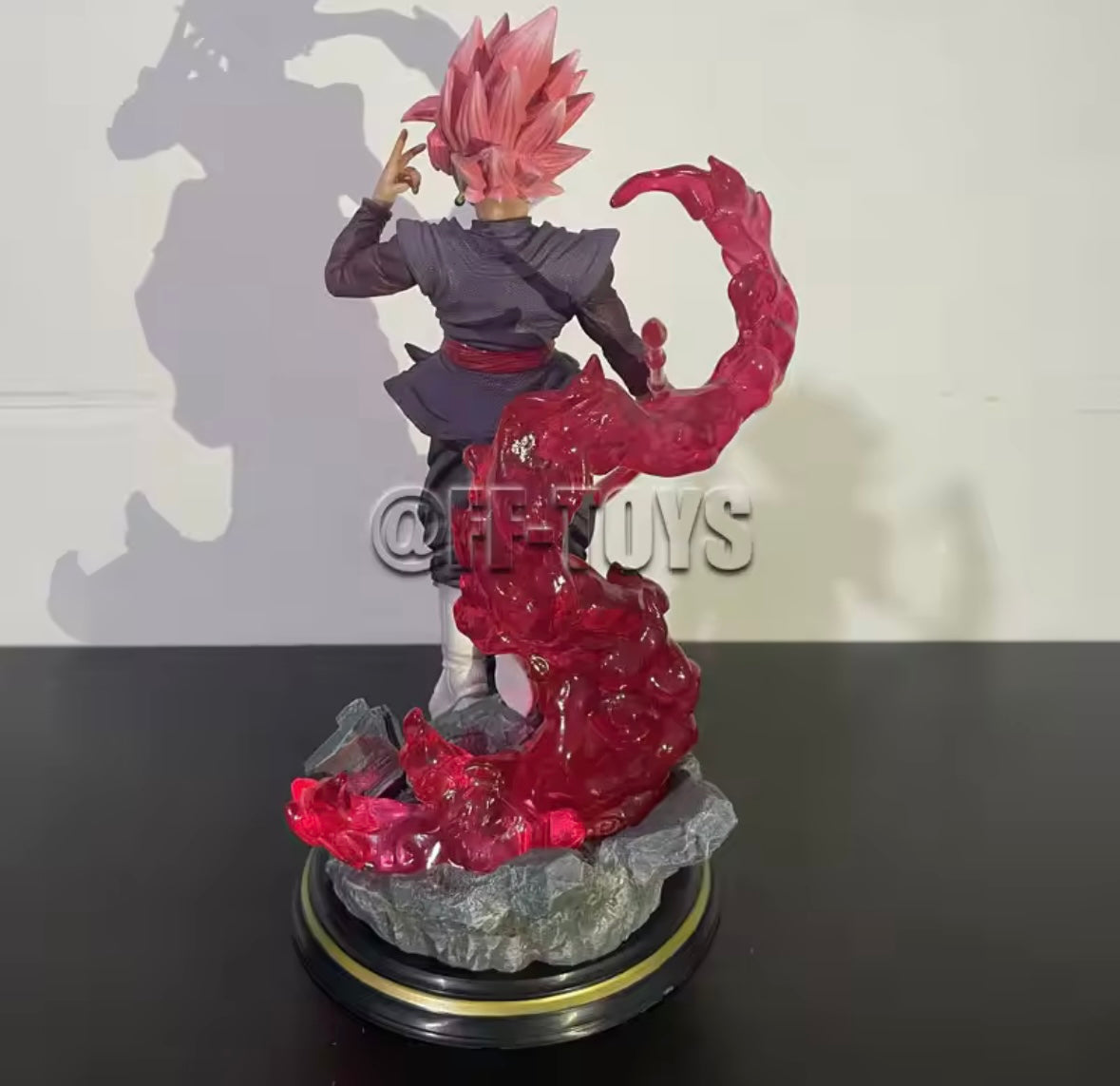 Black goku / 28 cm