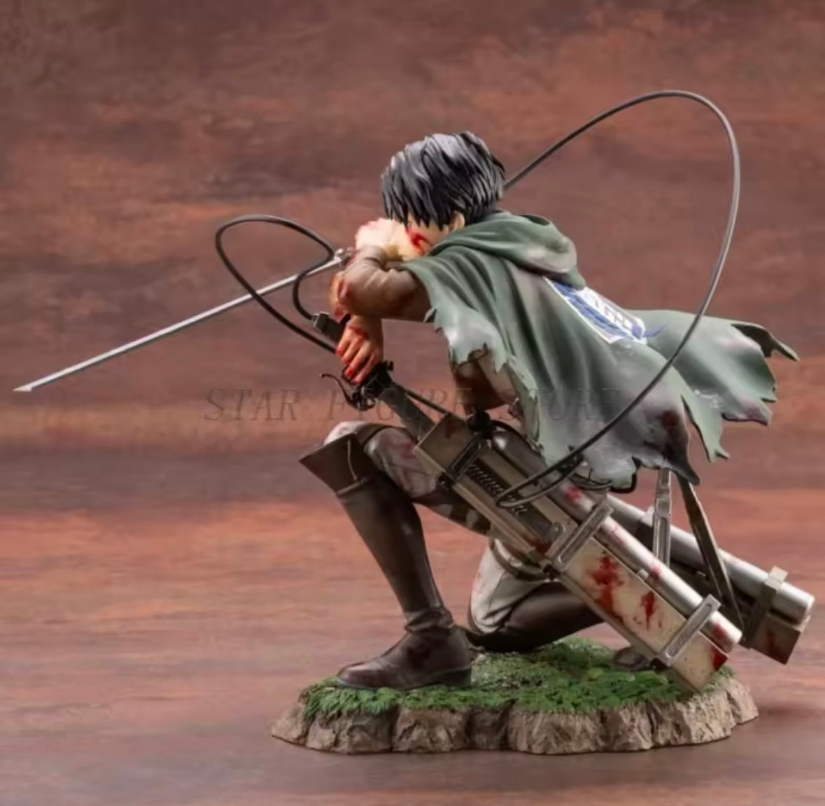 Levi / 18 cm