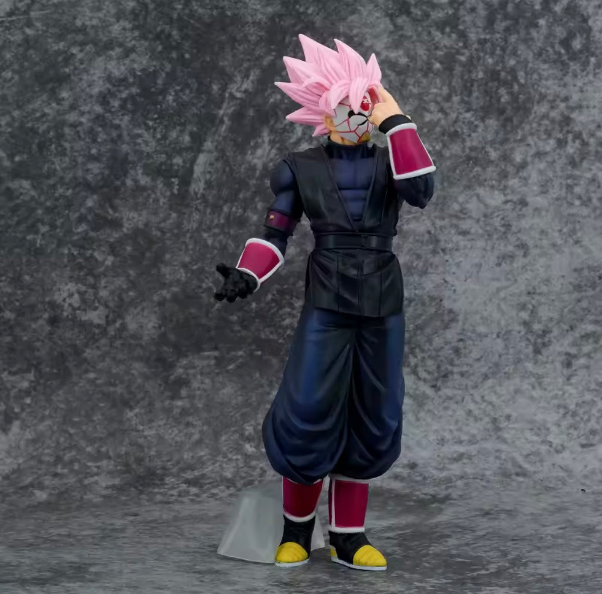 Goku zamasu noir / 24 cm