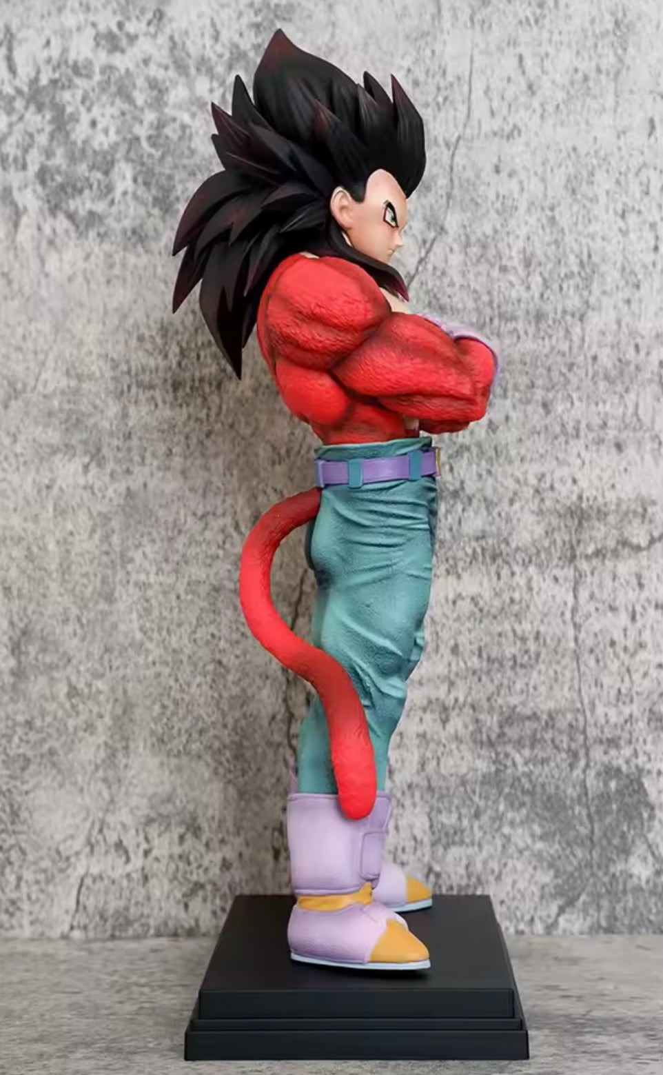 Végéta ssj4 / 31 cm